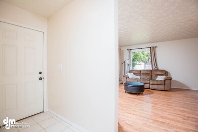 Entry / Living Area
