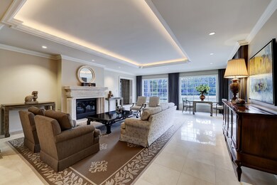 205 Kensington Ct, Houston, TX 77024 - photo 4