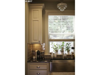 1025 9th St, West Linn, OR 97068 - photo 4