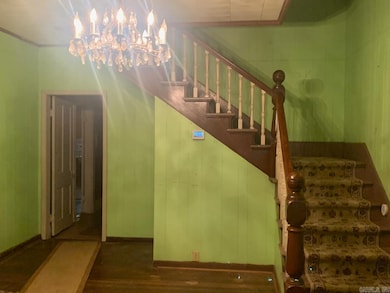 211 S Anna St, Stuttgart, AR 72160 - photo 2