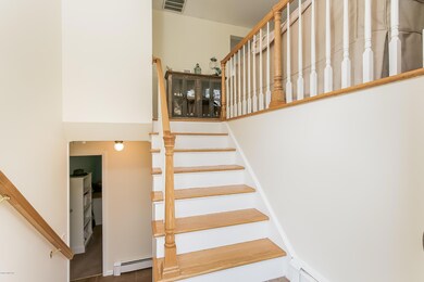 005-Foyer-2585903-large
