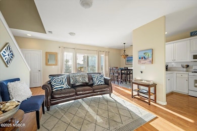 372 Park Ave, Pismo Beach, CA 93449 - photo 6