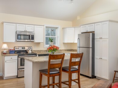 6 B street-13