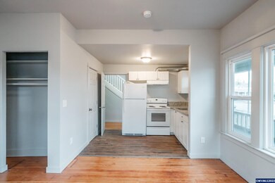 554 SW Jefferson Ave, Corvallis, OR 97333 - photo 4