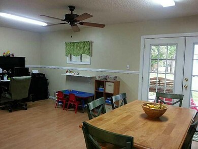 Den/Family/Great Room.