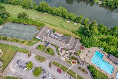 2233 Pendragon Rd-65