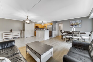 10832 S 76th Ave unit 2T, Worth, IL 60482 - photo 4