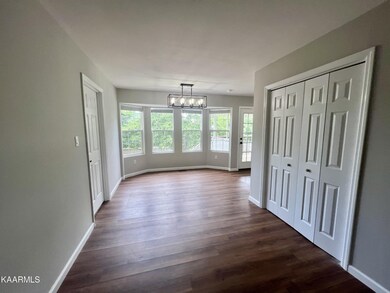 8712 Highland Cir, Knoxville, TN 37920 - photo 4