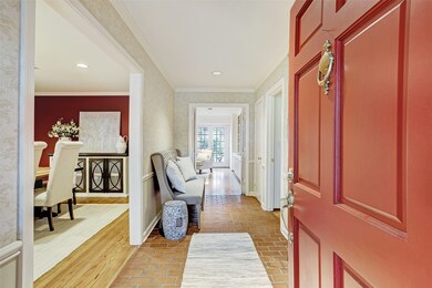 2403 Briarmead Dr, Houston, TX 77057 - photo 4