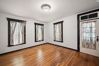 522 E Main St, Sterling, KS 67579 - photo 5