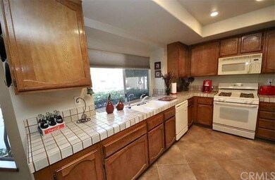 Kitchen with plenty of counter top space