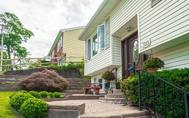 322 Madison Ave, Rensselaer, NY 12144 - photo 2