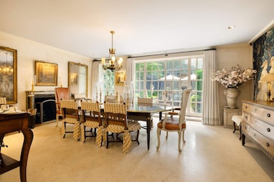 134 E 71st St, New York, NY 10021 - photo 4