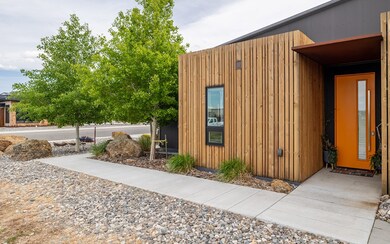 737 Stone St, Cody, WY 82414 - photo 2