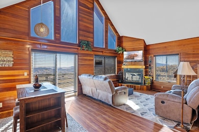 25781 Jacaranda Dr, Tehachapi, CA 93561 - photo 4