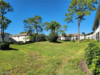 1462 Churchill Cir unit 204, Naples, FL 34116 - photo 3