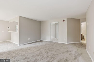 9121 Gracious End Ct, Columbia, MD 21046 - photo 4