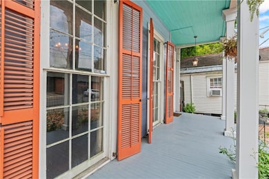 1920 Constance St, New Orleans, LA 70130 - photo 2