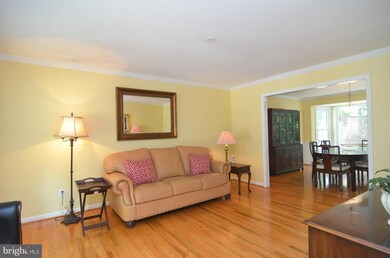 13158 Rounding Run Cir, Herndon, VA 20171 - photo 4