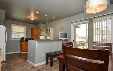 Dining Room- Kitchen (2)