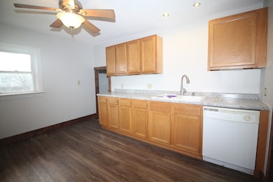 unlisted-address, Bloomington, IL 61701 - photo 5