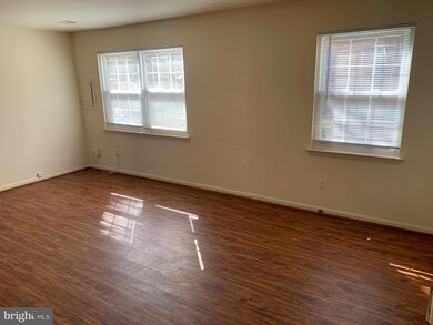 9679 Hagel Cir, Lorton, VA 22079 - photo 5