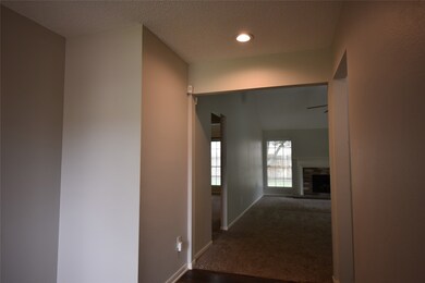 7910 Shangrila Ln, Houston, TX 77095 - photo 4