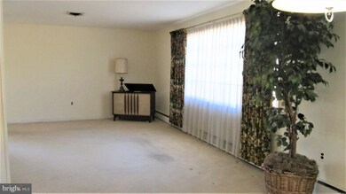 5910 Linthicum Ln, Linthicum Heights, MD 21090 - photo 5