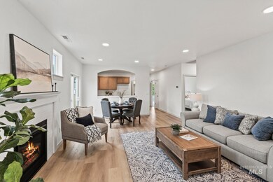 881 W Audrey Acres Dr unit Lot 10 Block 1, Nampa, ID 83686 - photo 2