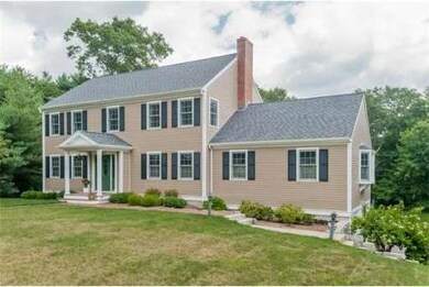 225 Edgewater Dr, Pembroke, MA 02359 - photo 2