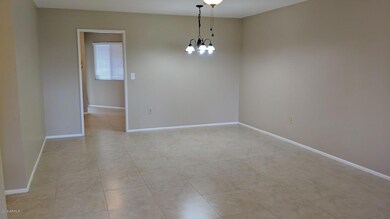13670 N Newcastle Dr unit 107, Sun City, AZ 85351 - photo 4
