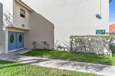 1428 SE 4th Ave unit 215, Deerfield Beach, FL 33441 - photo 4