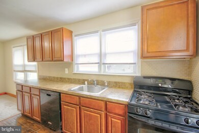 331 Third Ave, Halethorpe, MD 21227 - photo 4