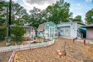 Additional Shed in the backyard with A/C, and read