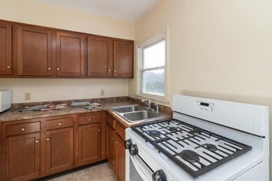 3014 Seneca Ave, Des Moines, IA 50310 - photo 7