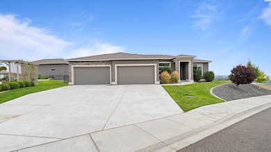 2284 S Alaska St, Kennewick, WA 99338 - photo 2