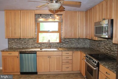 2964 Roosevelt Dr, Chambersburg, PA 17201 - photo 3