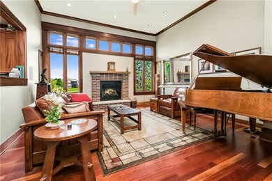 12' ceilings, exceptional moldings & millwork, gle