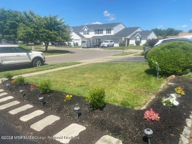 17 Mainsail Square, Freehold, NJ 07728 - photo 3