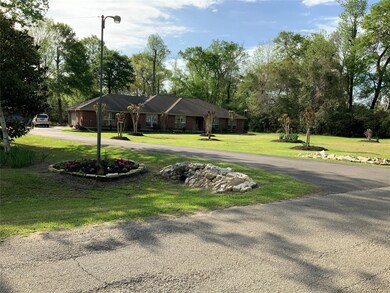 27211 Cherokee Ln, Magnolia, TX 77354 - photo 2