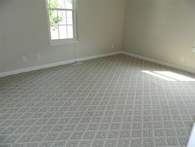 1010 Ravenwood Dr, Lawrenceburg, KY 40342 - photo 4