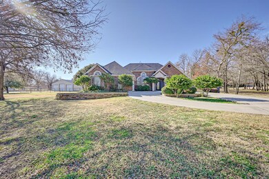 271 Fossil Rock Dr, Azle, TX 76020 - photo 3