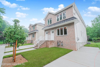 28 Singleton St, Staten Island, NY 10309 - photo 4