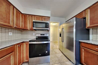 14922 Spring Lake Dr, Houston, TX 77070 - photo 4