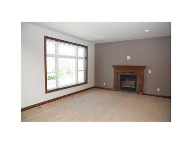 4801 Hay Field Ct SW, Cedar Rapids, IA 52404 - photo 3