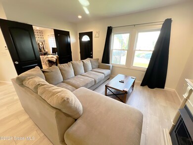 1146 Paul Ave, Schenectady, NY 12306 - photo 6