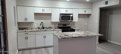 7914 W Clarendon Ave, Phoenix, AZ 85033 - photo 2