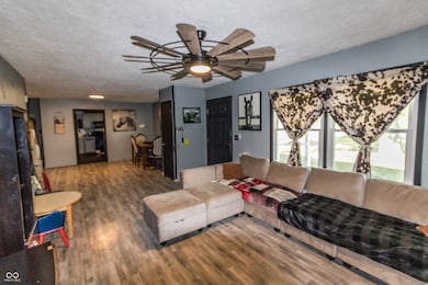 863 S 450 E, Franklin, IN 46131 - photo 5