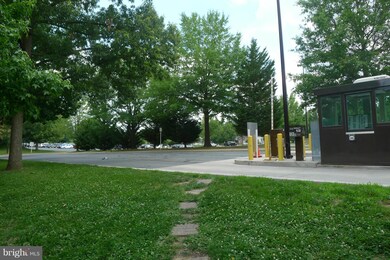 5 Darcy Green Ct, Silver Spring, MD 20910 - photo 3