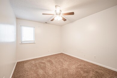 8001 8005 Alexandra Ln, Newburgh, IN 47630 - photo 6